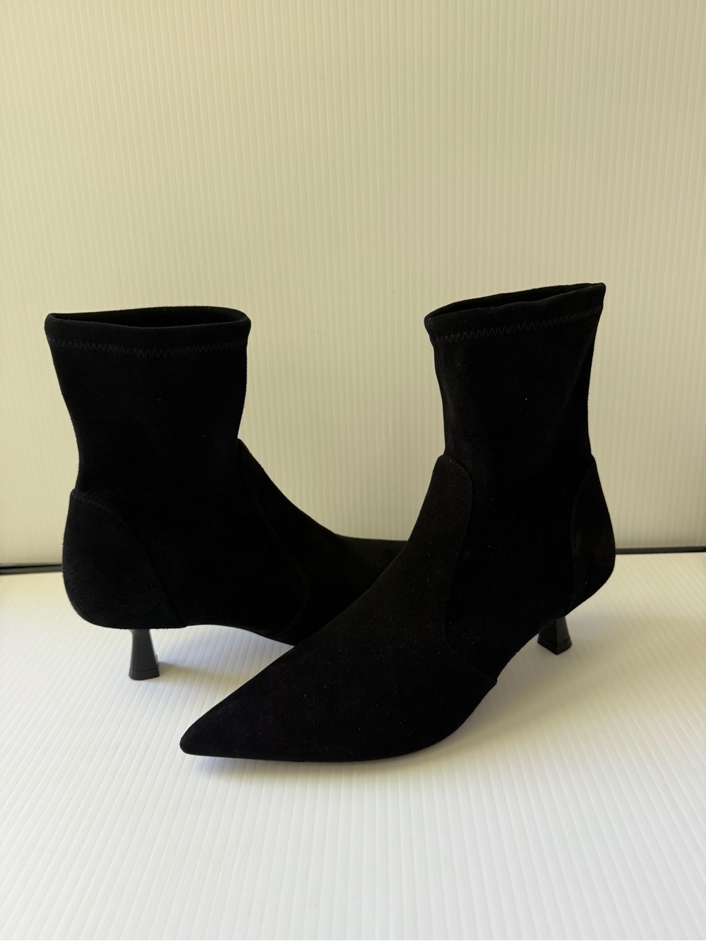 Stuart Weitzman Supersculpt Pointy Toe Suede Bootie 50 Black Size 8.5B